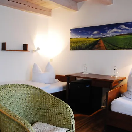 Tat Tagungs- Und Gaestehaus Herberg 2*