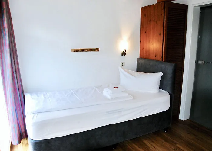 Tat Tagungs- Und Gaestehaus Inn